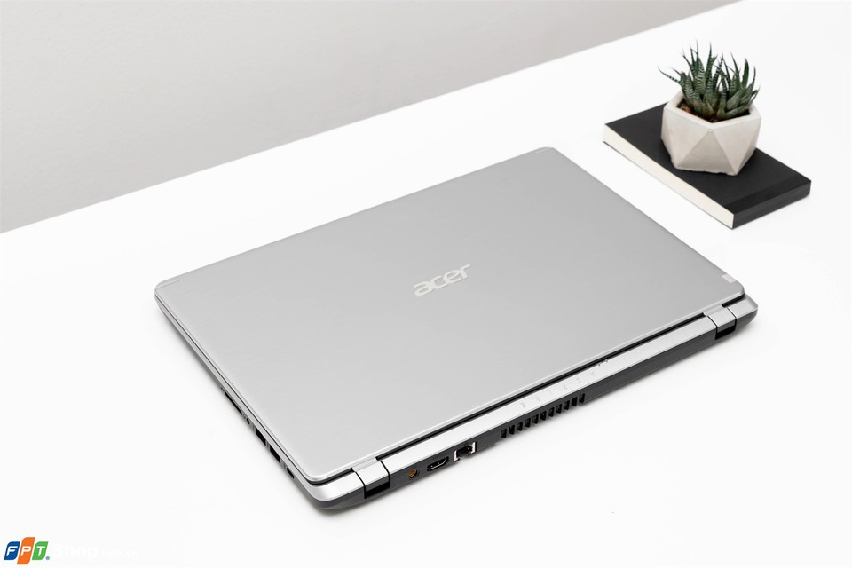 Acer Asprire A515-53-30QH/Core i3-8145/NX.H6BSV.003